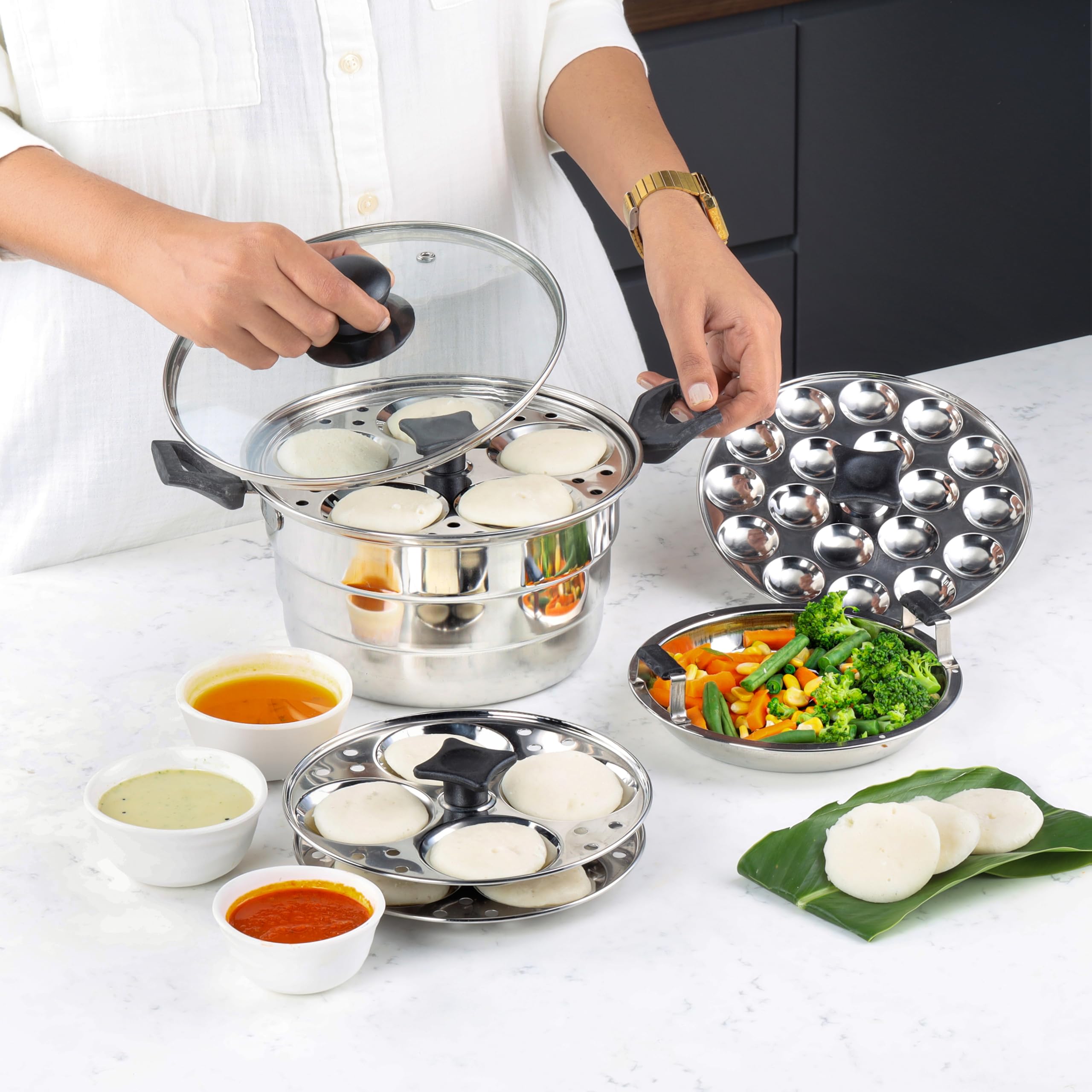 Cello Aroma Stainless Steel Idli Pot with Glass Lid with Multiple Plates 22cm, Silver, 3.5 liter | Compatible With Gas Stove & Induction | Ideal For Dhokla, Patra, Idli, and Momos
